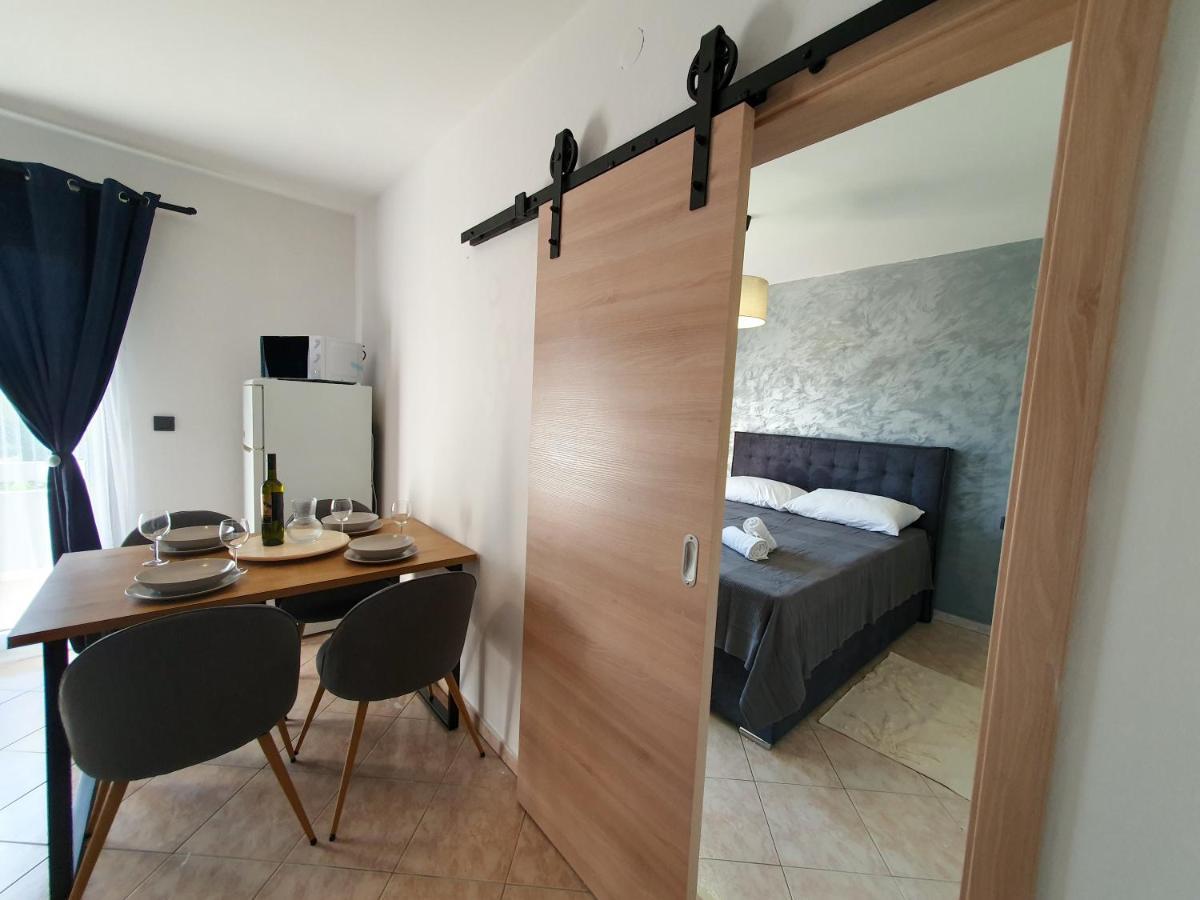 Apartments Mira Baška Eksteriør bilde