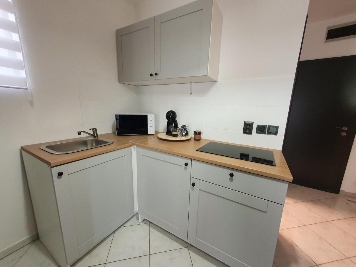 Apartments Mira Baška Eksteriør bilde