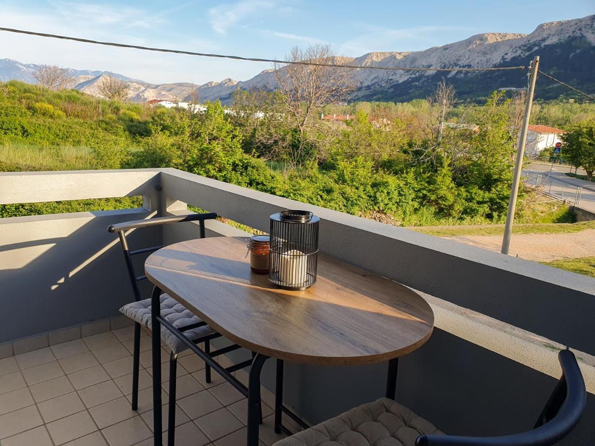 Apartments Mira Baška Eksteriør bilde