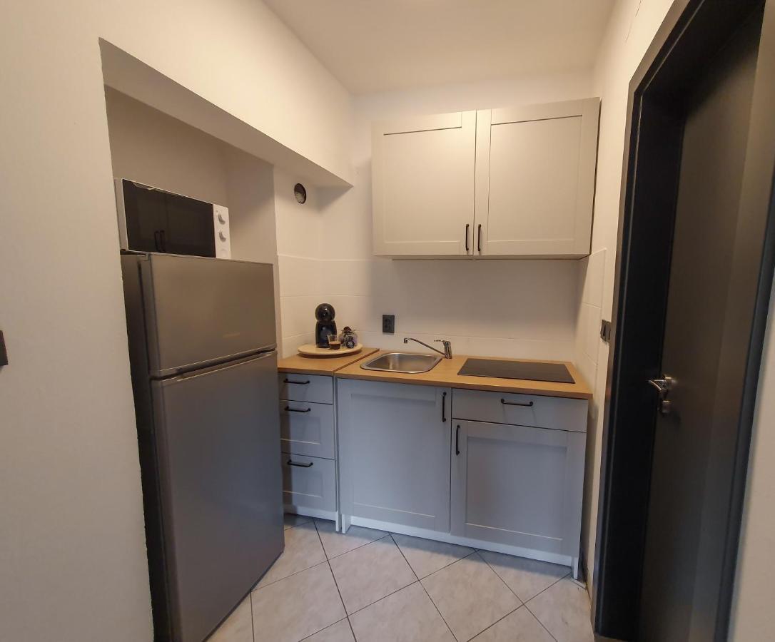 Apartments Mira Baška Eksteriør bilde