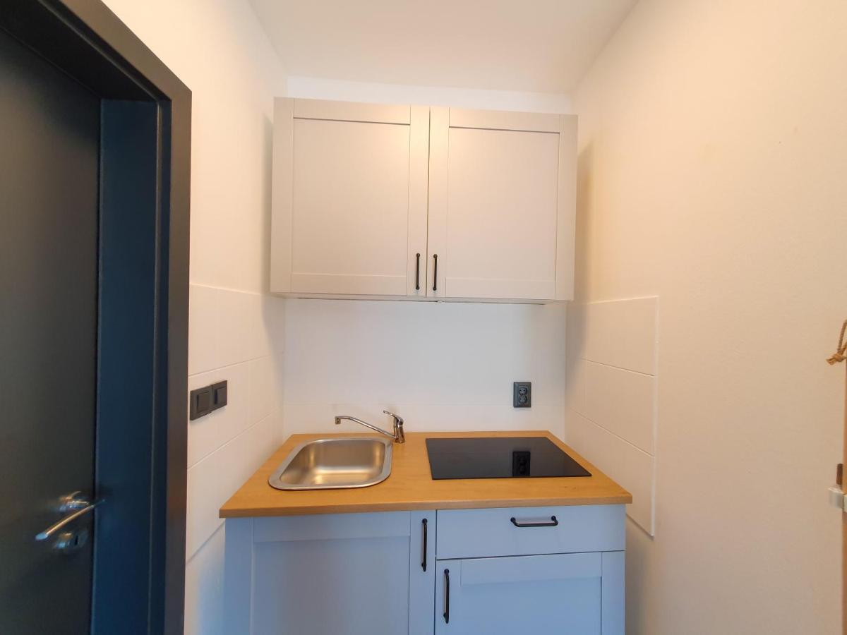 Apartments Mira Baška Eksteriør bilde