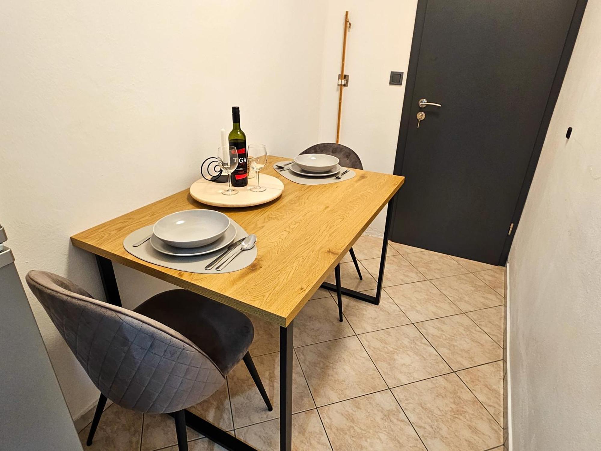 Apartments Mira Baška Eksteriør bilde